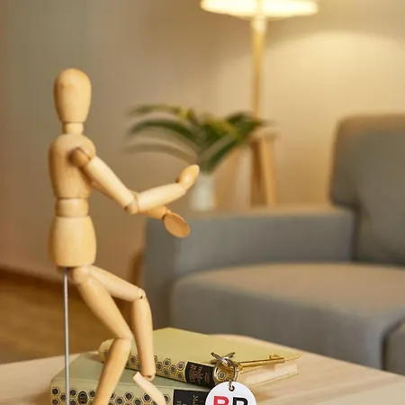 Bbarcelona Perill Flat ברצלונה